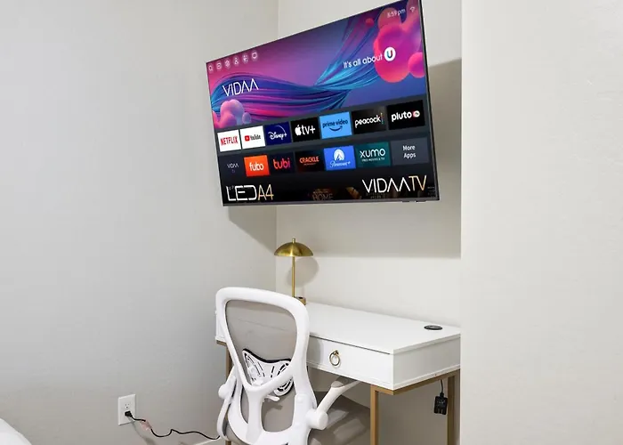 Apartment Stylish 2b2b Comfort Glendale